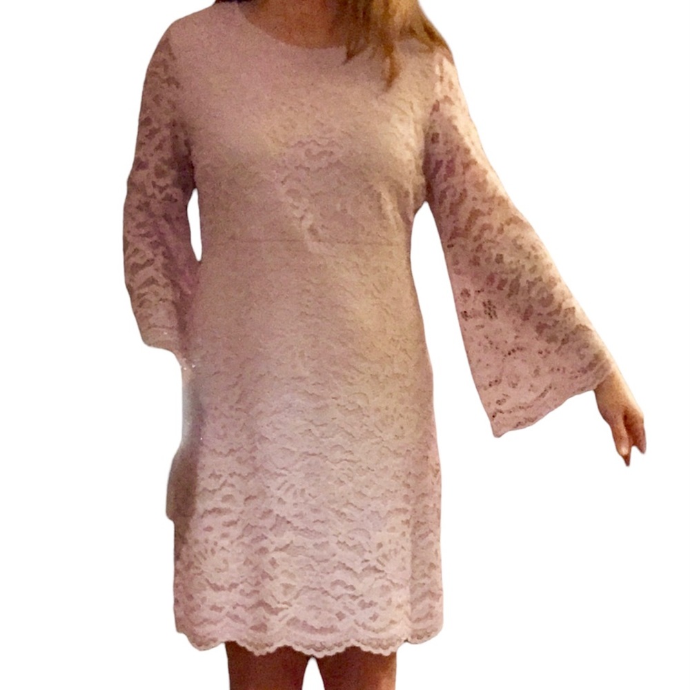 Ivanka Trump Pale Lilac Lace Dress With Bell Sleeves Size 12